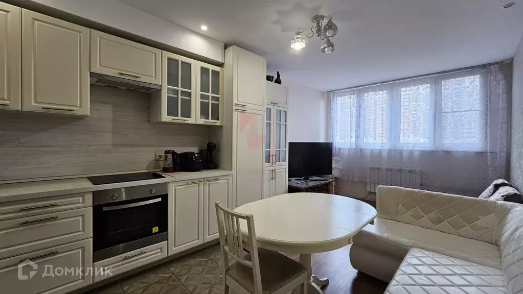 Продаётся 2-к квартира, 65 м - Фото 0