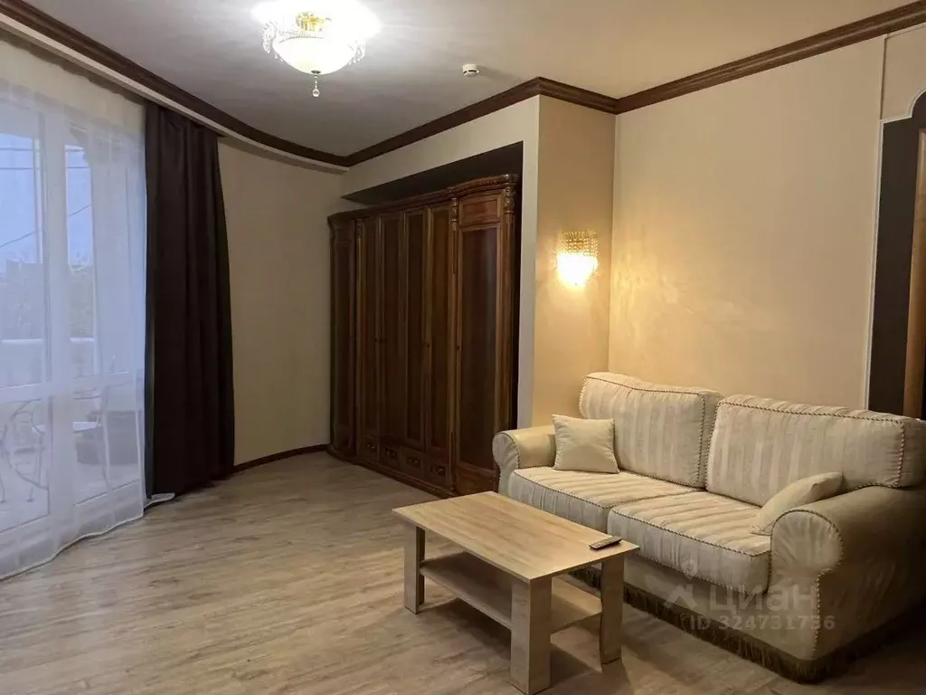 Офис в Краснодарский край, Краснодар ул. Урицкого, 10 (43 м) - Фото 1