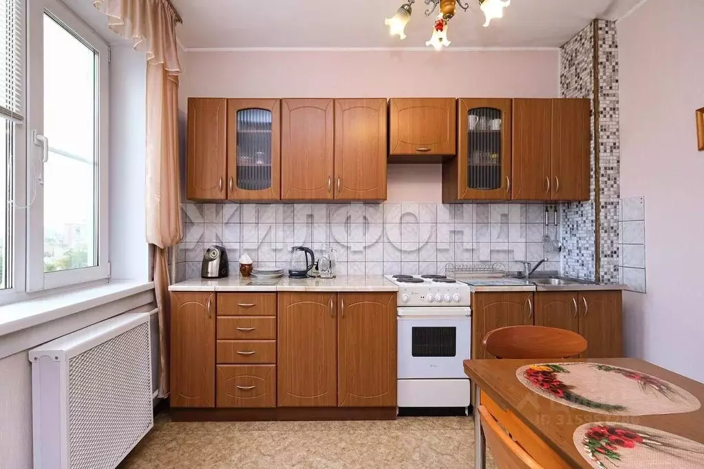 3-к кв. Новосибирская область, Новосибирск ул. Жуковского, 97 (65.0 м) - Фото 1