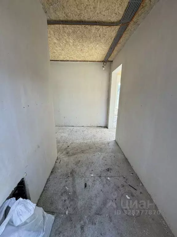 Дом в Крым, Симферопольский район, Добровское с/пос, с. Заречное пер. ... - Фото 2