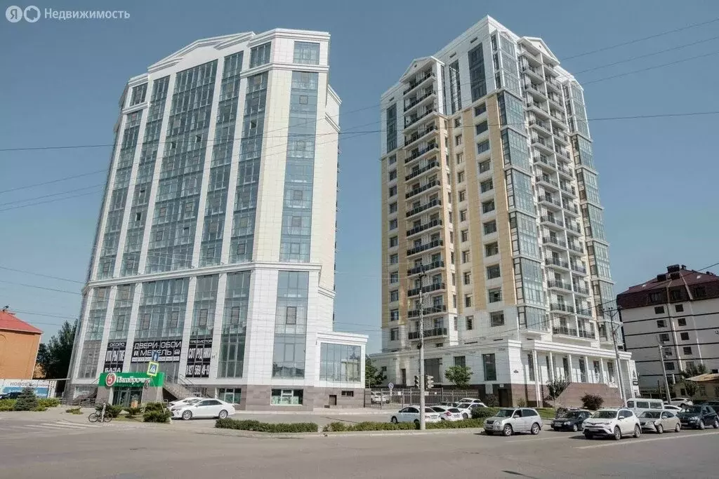 3-комнатная квартира: Астрахань, улица Генерала Епишева, 1А (84.7 м) - Фото 0