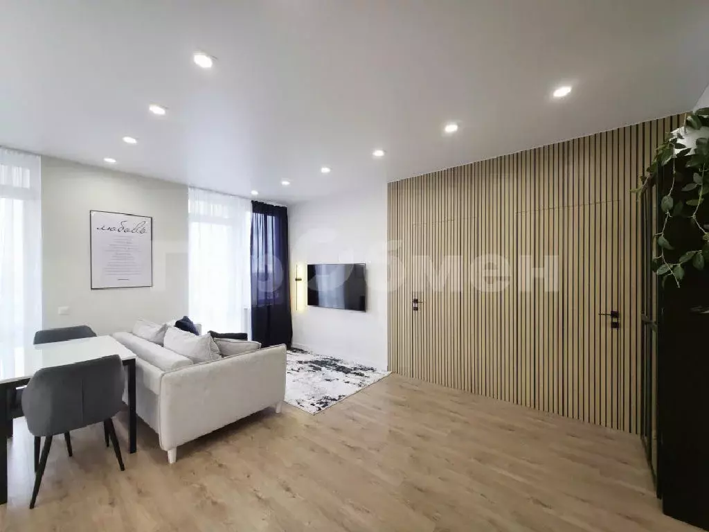 Продается 2-комнатная квартира - Фото 1