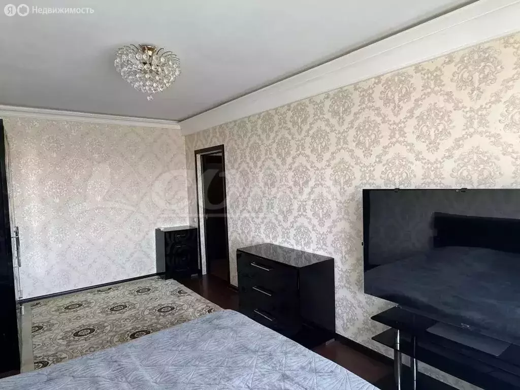 2-комнатная квартира: Махачкала, улица Дахадаева, 105 (50 м) - Фото 0