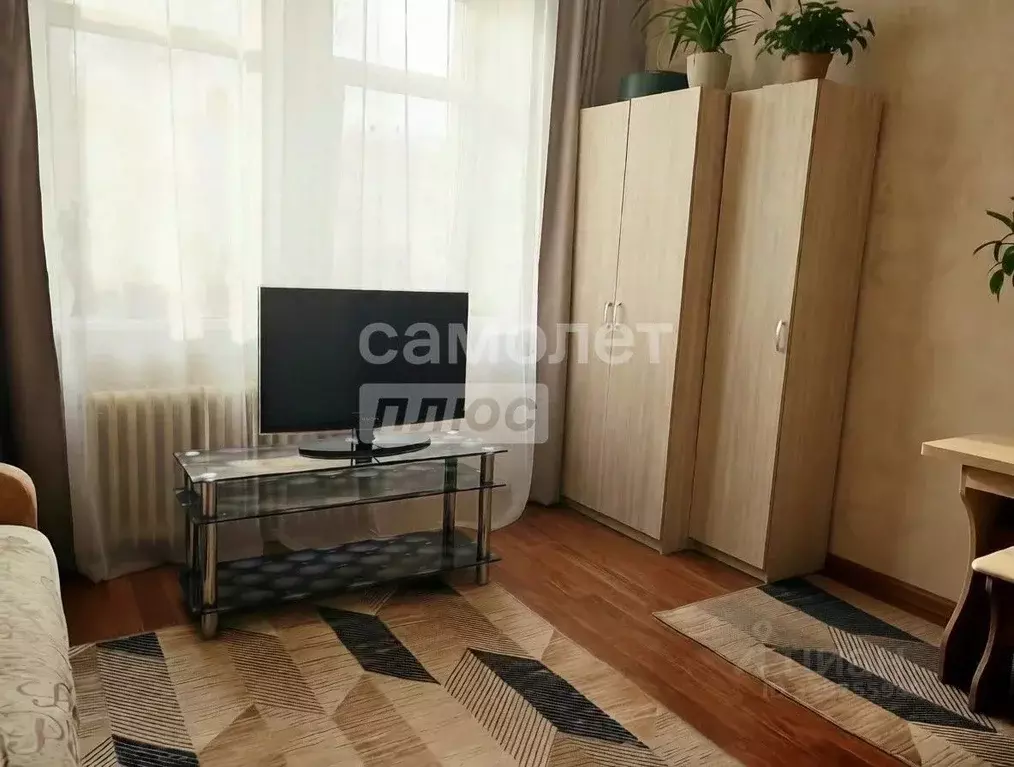 Комната Омская область, Омск Ялтинская ул., 45 (15.4 м) - Фото 0