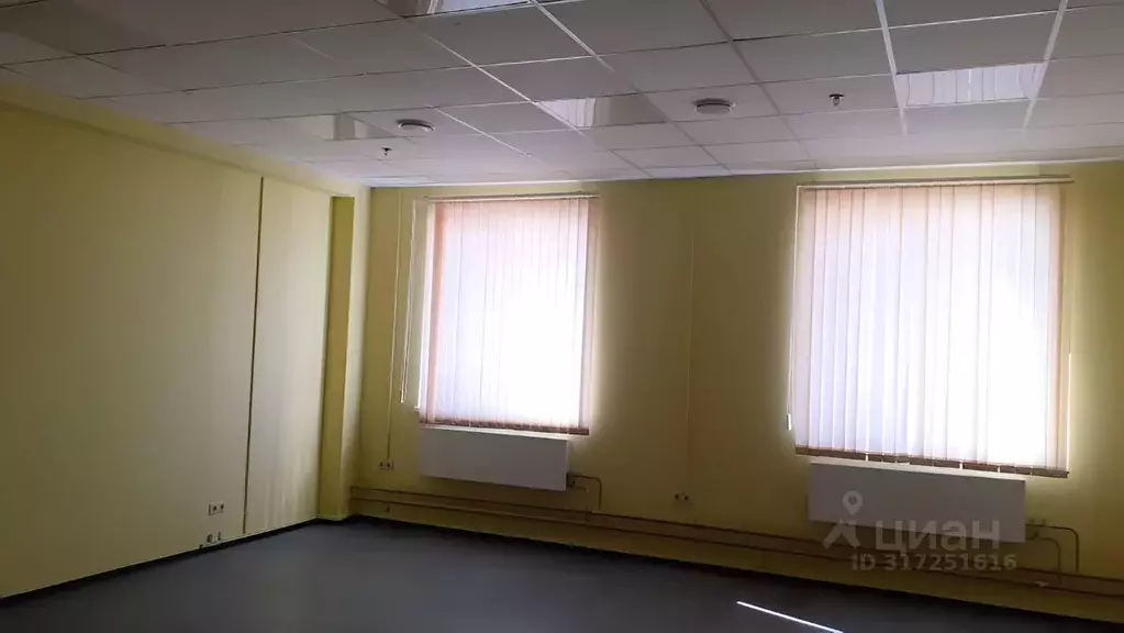 Офис в Свердловская область, Екатеринбург ул. Краснодарская, 7 (86 м) - Фото 1
