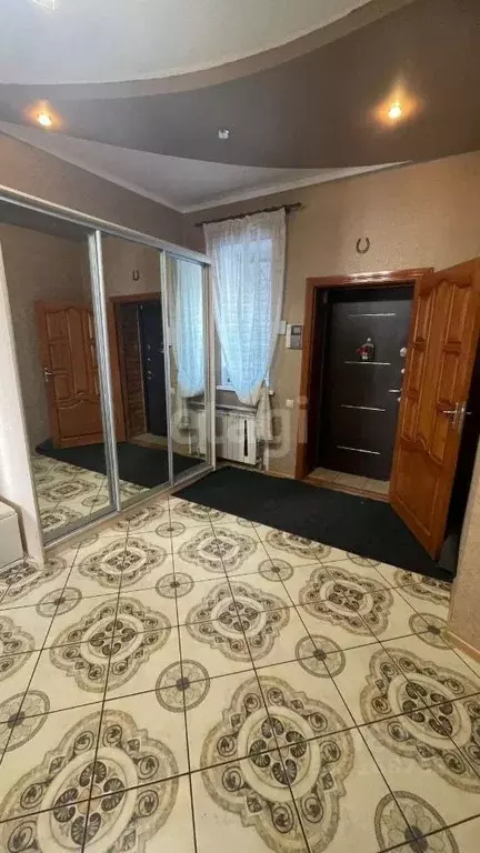 Дом в Липецкая область, Елец ул. 50 лет Победы, 23 (278 м) - Фото 1