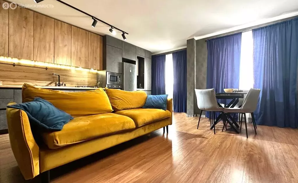 3-комнатная квартира: Батайск, улица Ушинского, 47 (69.1 м) - Фото 2