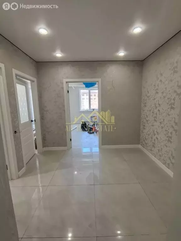 1-комнатная квартира: Владикавказ, улица Курсантов-Кировцев, 27Б (46 ... - Фото 1