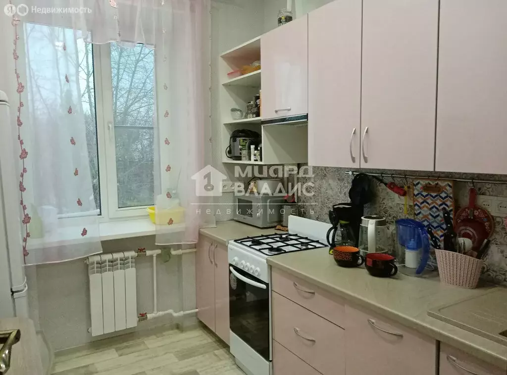 3-комнатная квартира: Омск, улица 20 лет РККА, 9к1 (62 м) - Фото 0