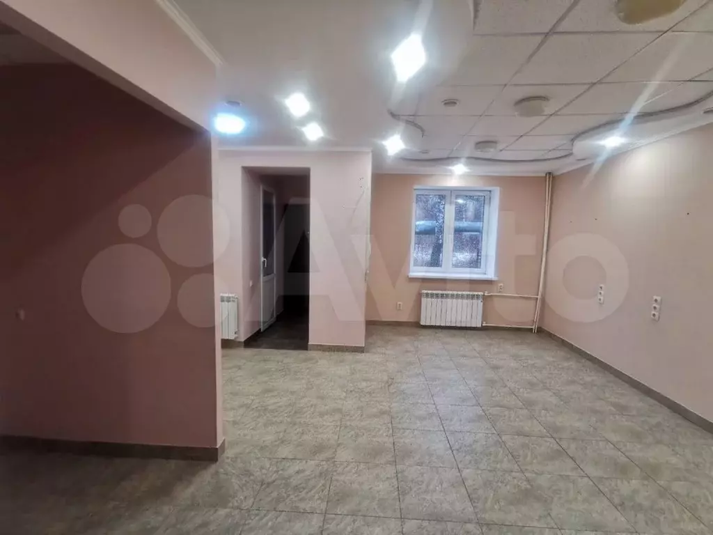 1-к. квартира, 35 м, 1/3 эт. - Фото 1