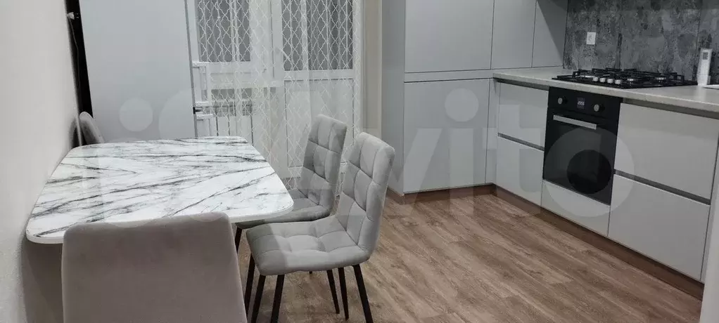 1-к. квартира, 42 м, 2/24 эт. - Фото 0