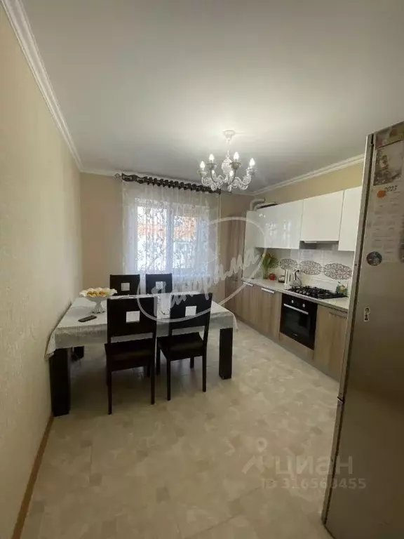 2-к кв. Калужская область, Калуга ул. Георгия Димитрова, 16 (67.0 м) - Фото 0