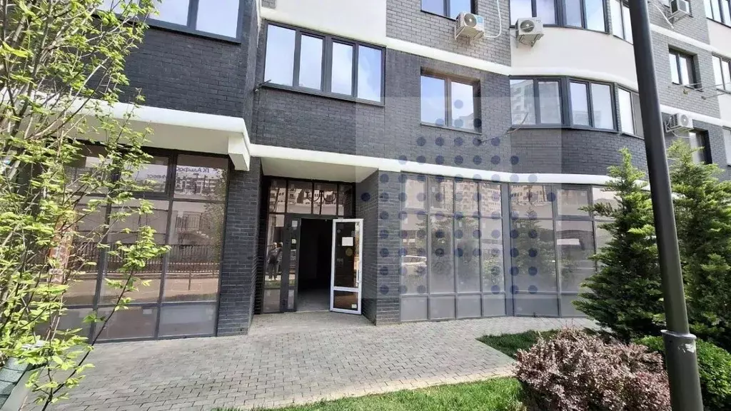 Помещение свободного назначения в Краснодарский край, Краснодар бул. ... - Фото 1