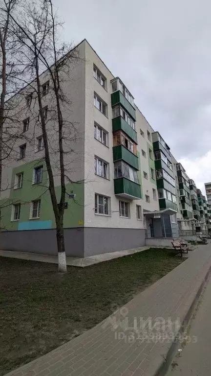 3-к кв. Белгородская область, Старый Оскол Весенний мкр, 3А (61.5 м) - Фото 0