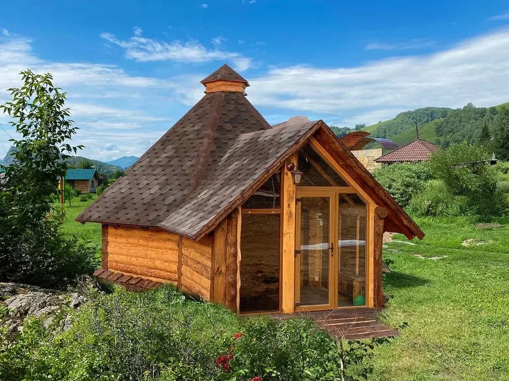 Дом в Алтайский край, Алтайский район, с. Нижнекаянча ул. Усть-Уба, 17 ... - Фото 1