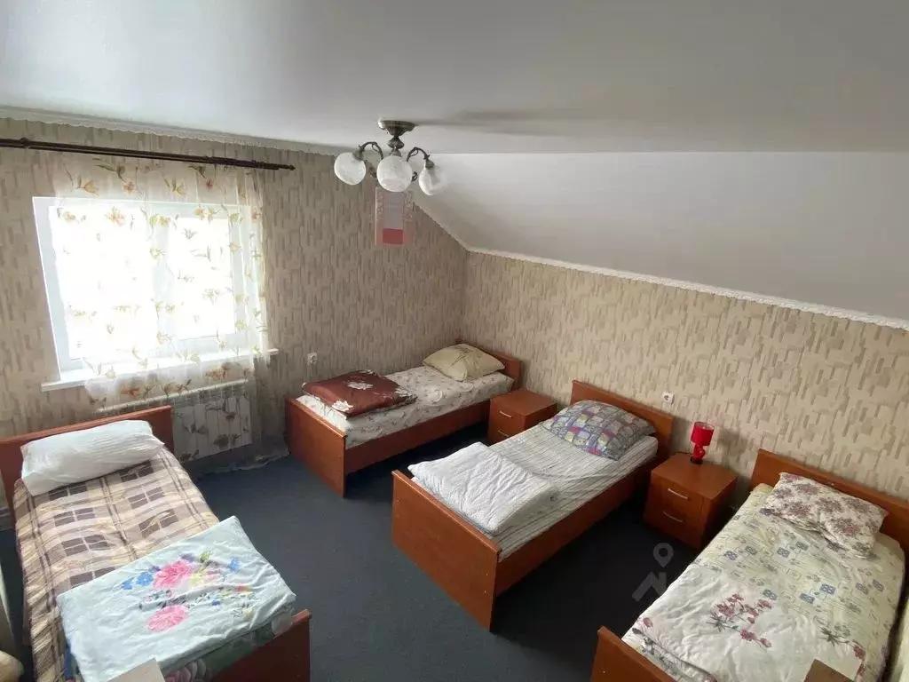 Комната Нижегородская область, с. Дивеево ул. Бекмешова, 5 - Фото 1