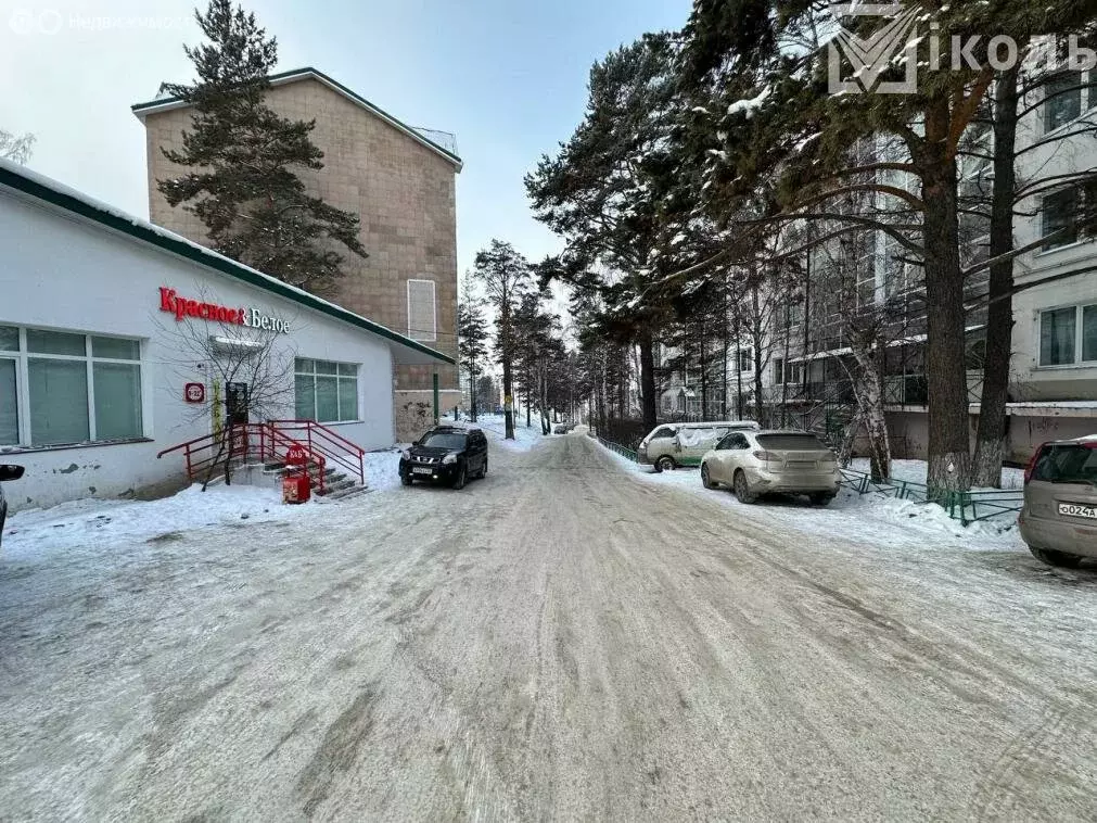 3-комнатная квартира: Иркутский муниципальный округ, рабочий посёлок ... - Фото 2