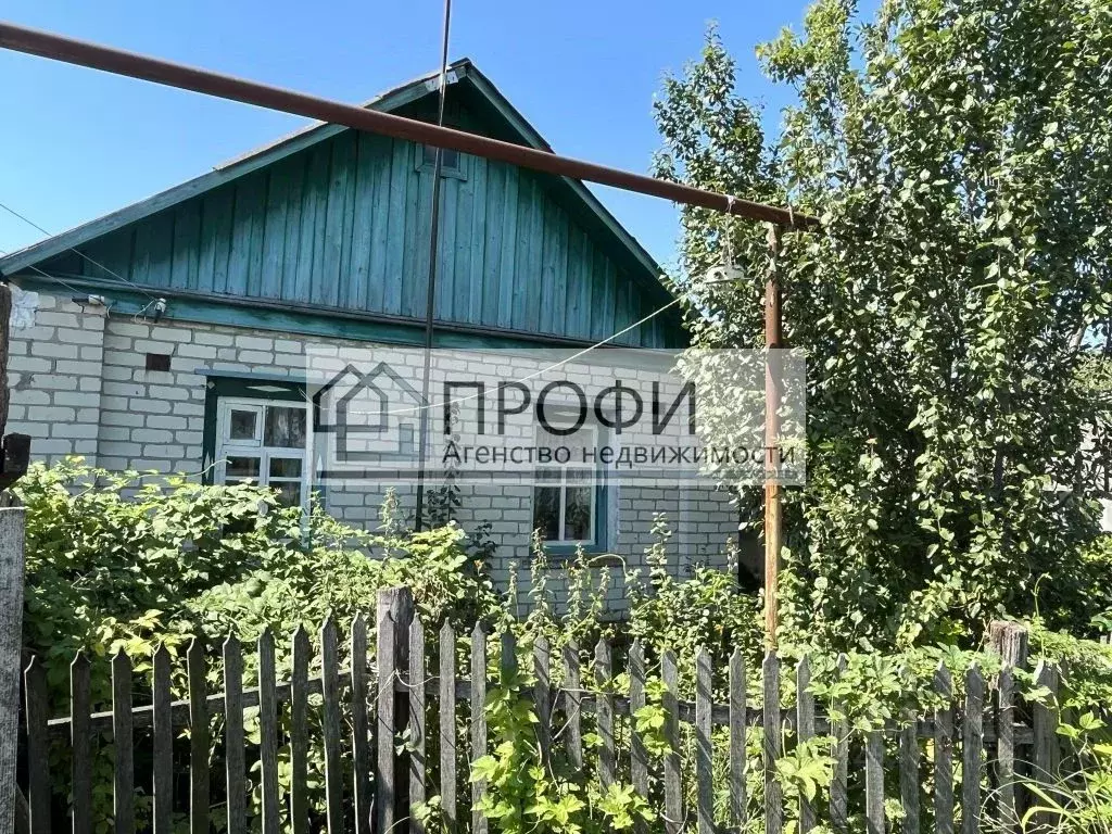 Дом в Белгородская область, Новооскольский городской округ, с. ... - Фото 1