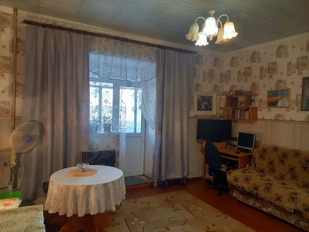 Комната Свердловская область, Екатеринбург ул. Комсомольская, 51 - Фото 0