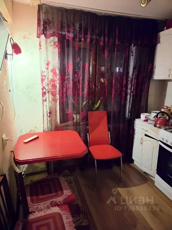 2-к кв. Тульская область, Тула Новомосковская ул., 7 (45.0 м) - Фото 1