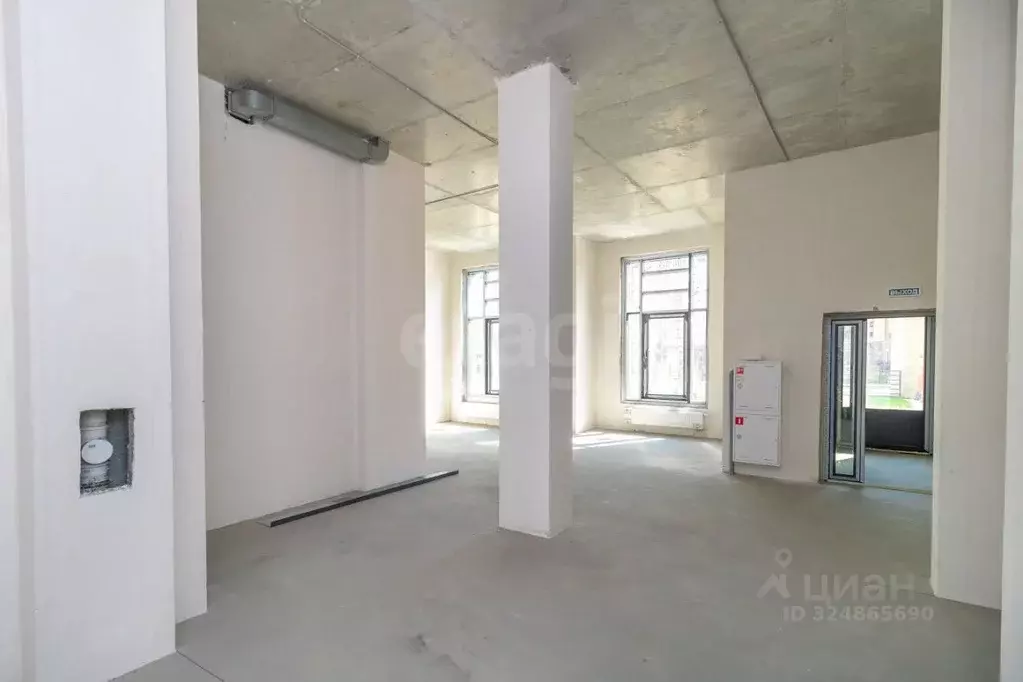 Помещение свободного назначения в Тюменская область, Тюмень ул. ... - Фото 1