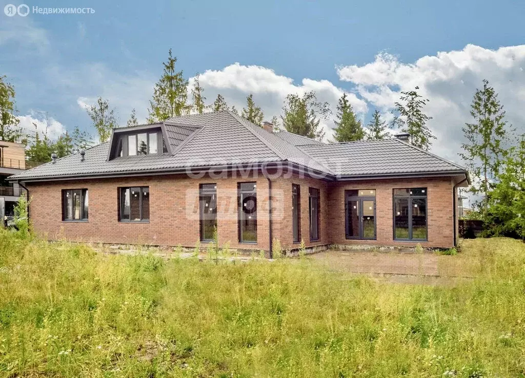 Дом в деревня Аксаково, Никольская улица (260 м) - Фото 1