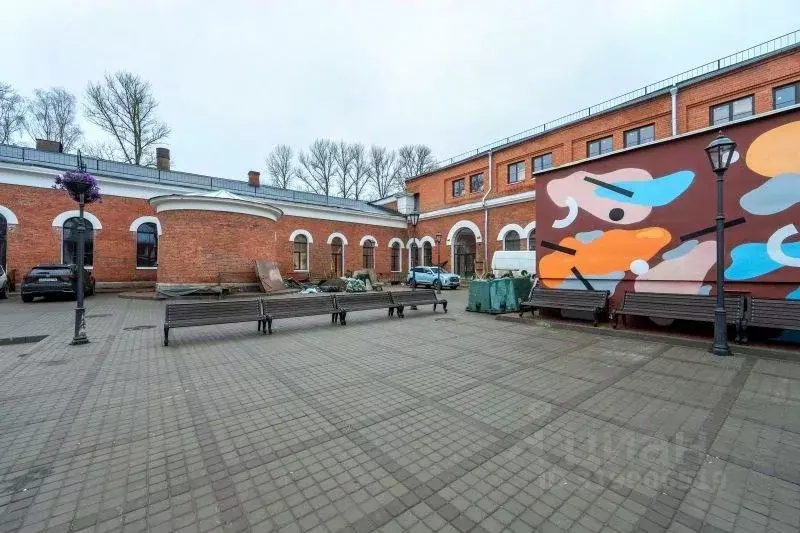 Торговая площадь в Санкт-Петербург ул. Комсомола, 2 (14 м) - Фото 1