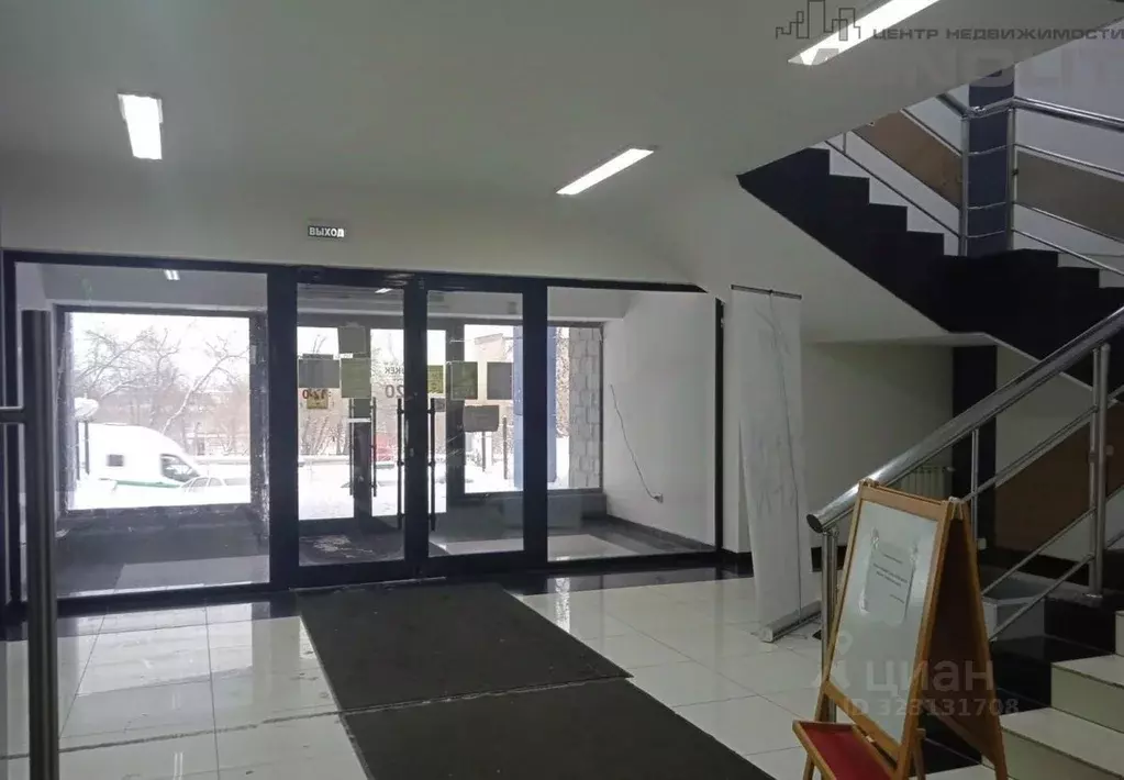 Торговая площадь в Свердловская область, Первоуральск просп. Ильича, ... - Фото 1