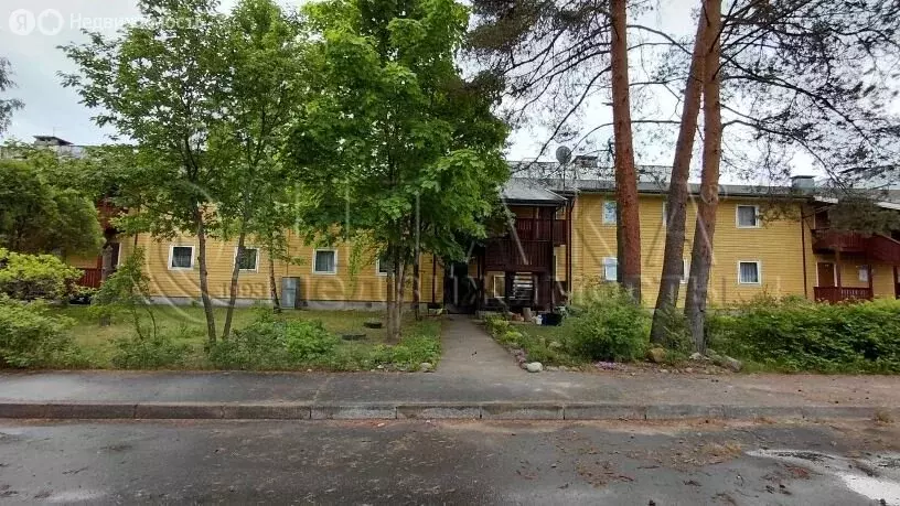 3-комнатная квартира: Ленинградская область, Луга, микрорайон Городок, ... - Фото 1