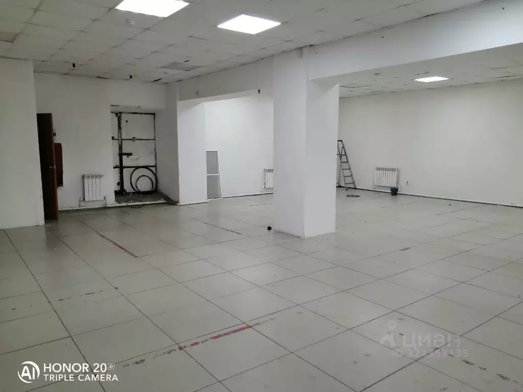 Помещение свободного назначения в Курганская область, с. Целинное ул. ... - Фото 1