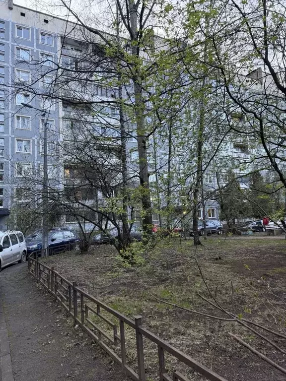 3-к кв. Санкт-Петербург ул. Есенина, 11К1 (57.0 м) - Фото 0