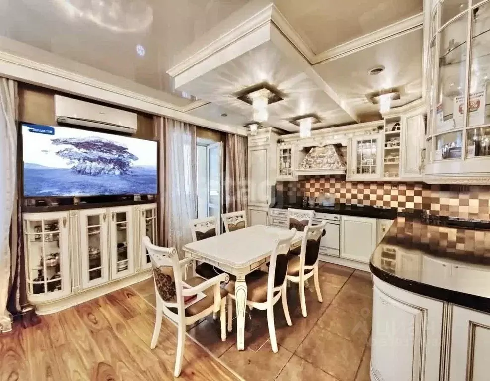 3-к кв. Коми, Сыктывкар ул. Орджоникидзе, 33/45 (94.9 м) - Фото 1