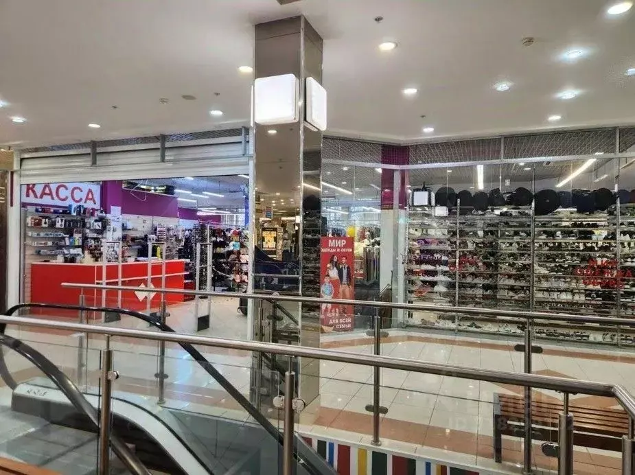 Торговая площадь в Санкт-Петербург Ленинский просп., 128к2 (402 м) - Фото 0