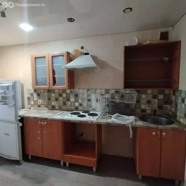 1-комнатная квартира: посёлок городского типа Стройкерамика, улица ... - Фото 2