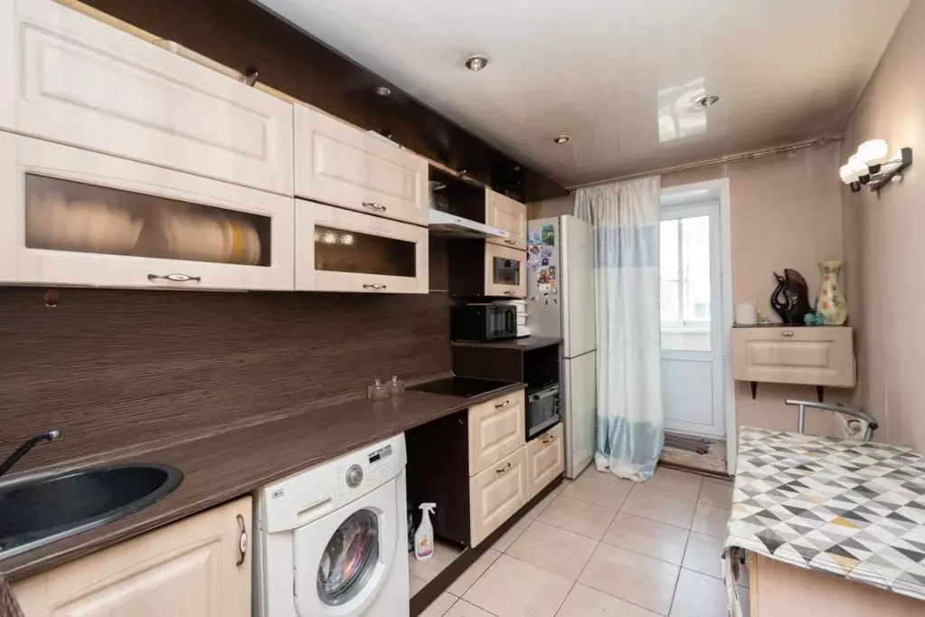 3-к кв. Иркутская область, Иркутск ул. Ярославского, 280 (62.2 м) - Фото 2
