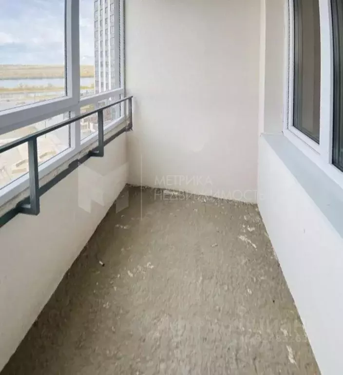 2-к кв. Тюменская область, Тюмень ул. Краснооктябрьская, 10 (62.7 м) - Фото 1