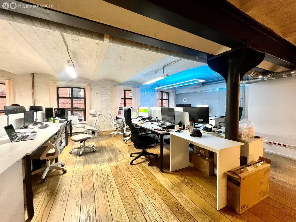 Офис (340 м) - Фото 1