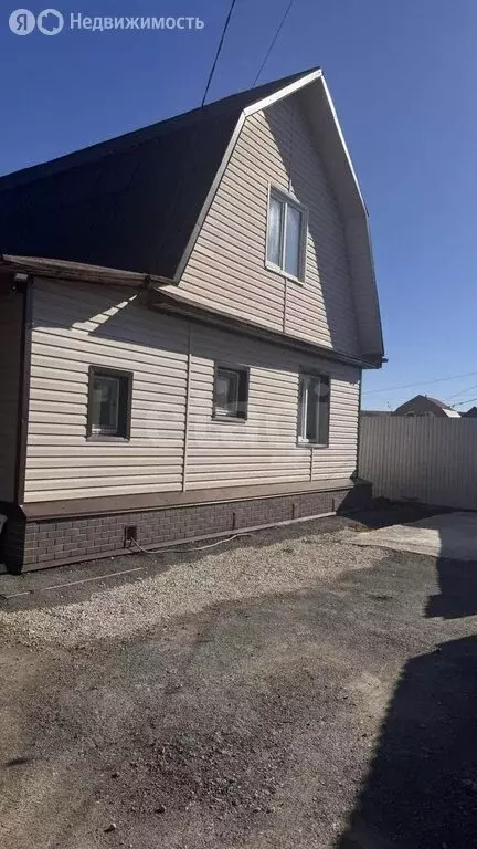 Дом в Тобольск, улица Володарского (100 м) - Фото 1