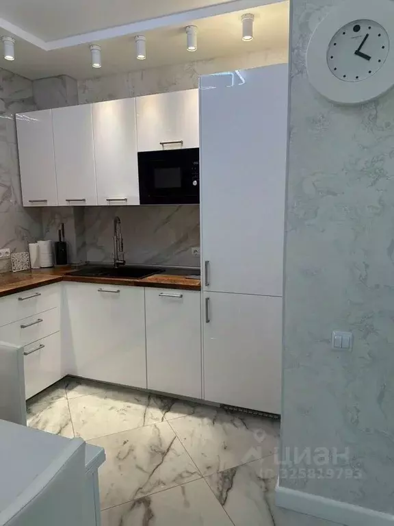 2-к кв. Омская область, Омск ул. Красный Путь, 103к3 (50.0 м) - Фото 2