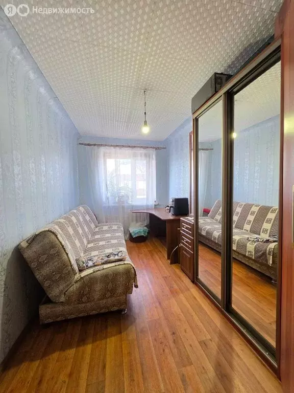 3-комнатная квартира: Омск, посёлок Амурский, улица Багратиона, 2 ... - Фото 2