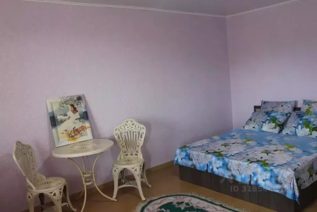 Комната Крым, Сакский район, с. Штормовое ул. Черноморская, 23 - Фото 1