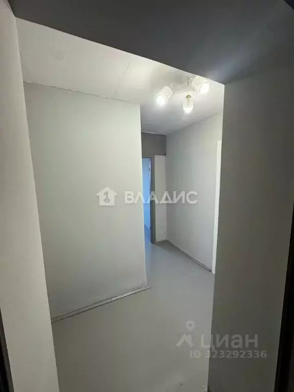 1-к кв. Бурятия, Улан-Удэ Восточный мкр, ул. Микояна, 3 (33.5 м) - Фото 2