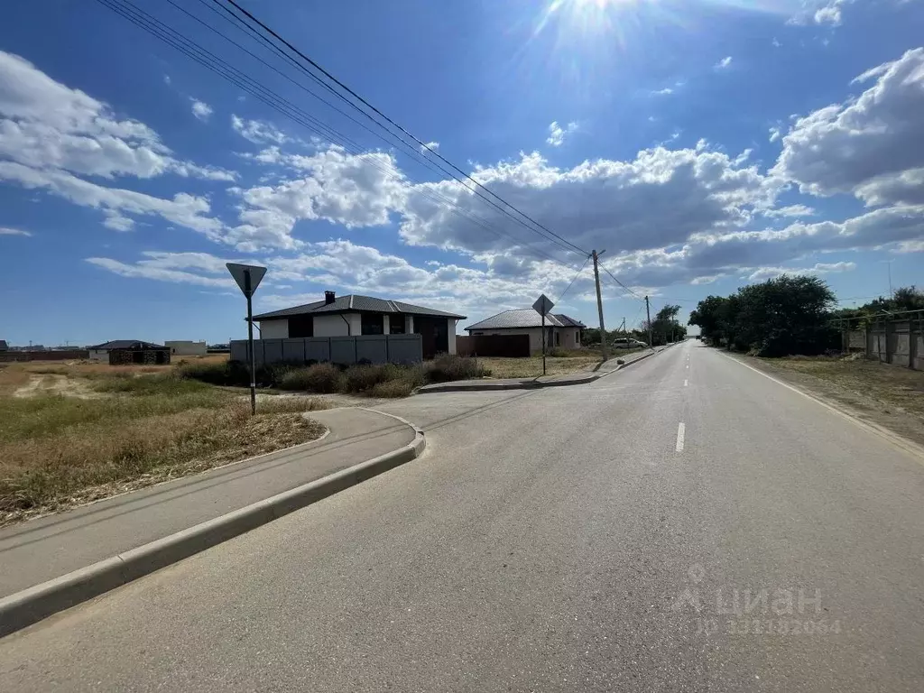 Участок в Крым, Евпатория Исмаил-Бей мкр, ул. Акъяр (5.5 сот.) - Фото 1