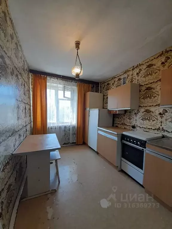 2-к кв. Оренбургская область, Орск Новый город мкр, просп. Ленина, 93 ... - Фото 0