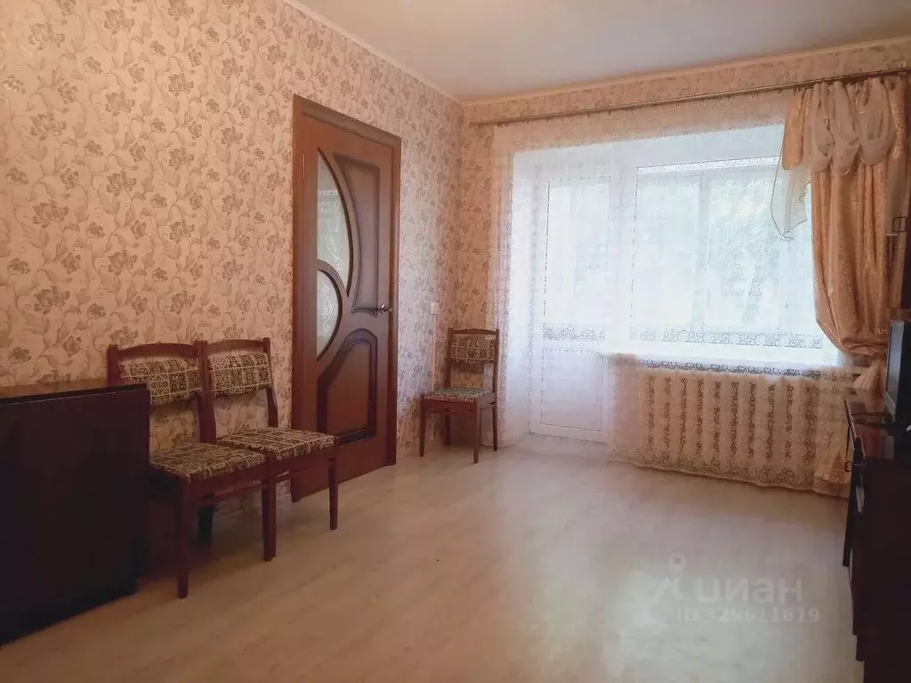 3-к кв. Брянская область, Брянск ул. Дуки, 6 (42.5 м) - Фото 2