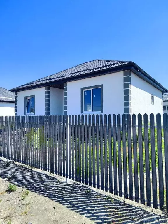 Дом в Краснодарский край, Новороссийск городской округ, Семигорский ... - Фото 1