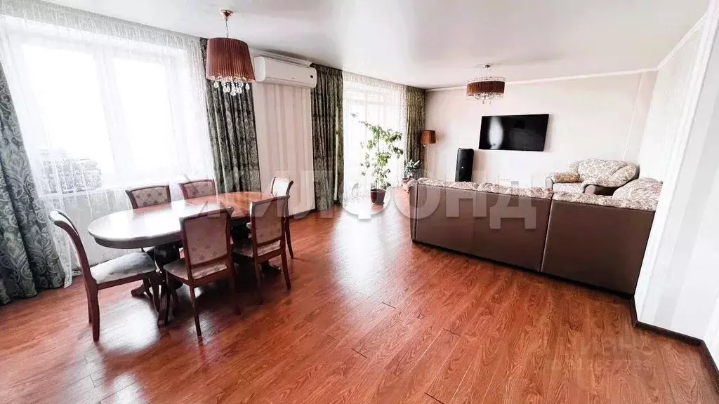 4-к кв. Хакасия, Абакан ул. Торосова, 15 (145.0 м) - Фото 0