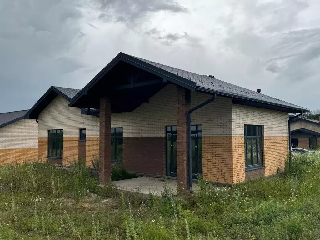 Дом в Курская область, Курский район, Моковский сельсовет, д. Гремячка ... - Фото 1