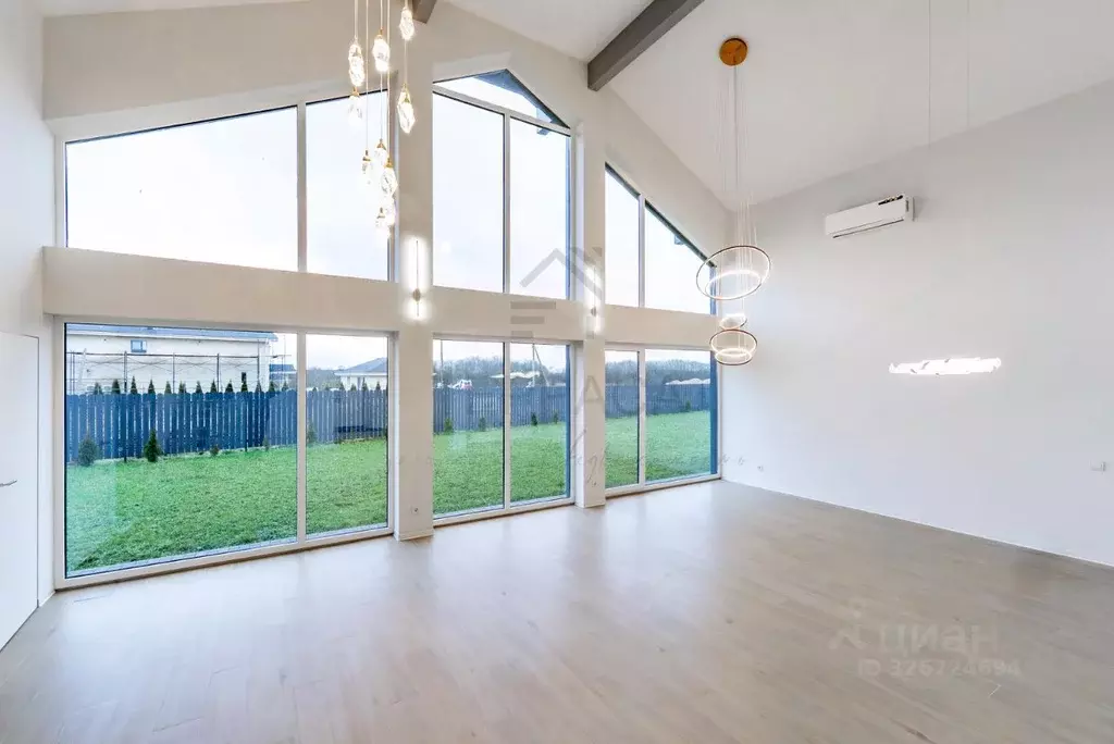 Дом в Ленинградская область, Ломоносовский район, Кипенское с/пос, д. ... - Фото 1