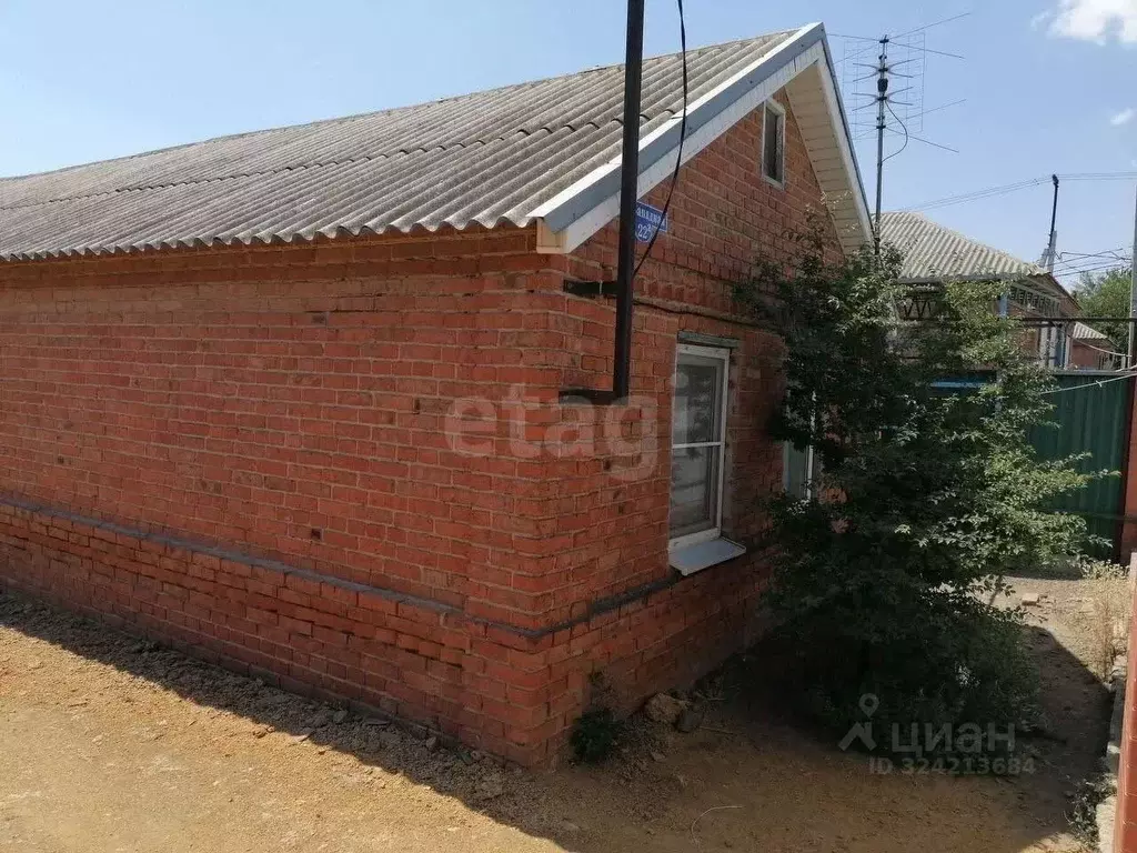 Дом в Ростовская область, Мясниковский район, с. Чалтырь Западная ул. ... - Фото 1